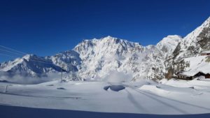 Macugnaga-Monterosa: 1a Partita di Calcio al Monte Moro, 2800 metri di quota – Campionato Europeo di calcio riservato ai paesi di montagna